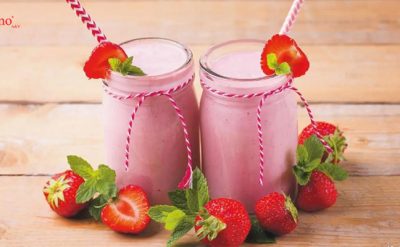 اسموتی توت فرنگی